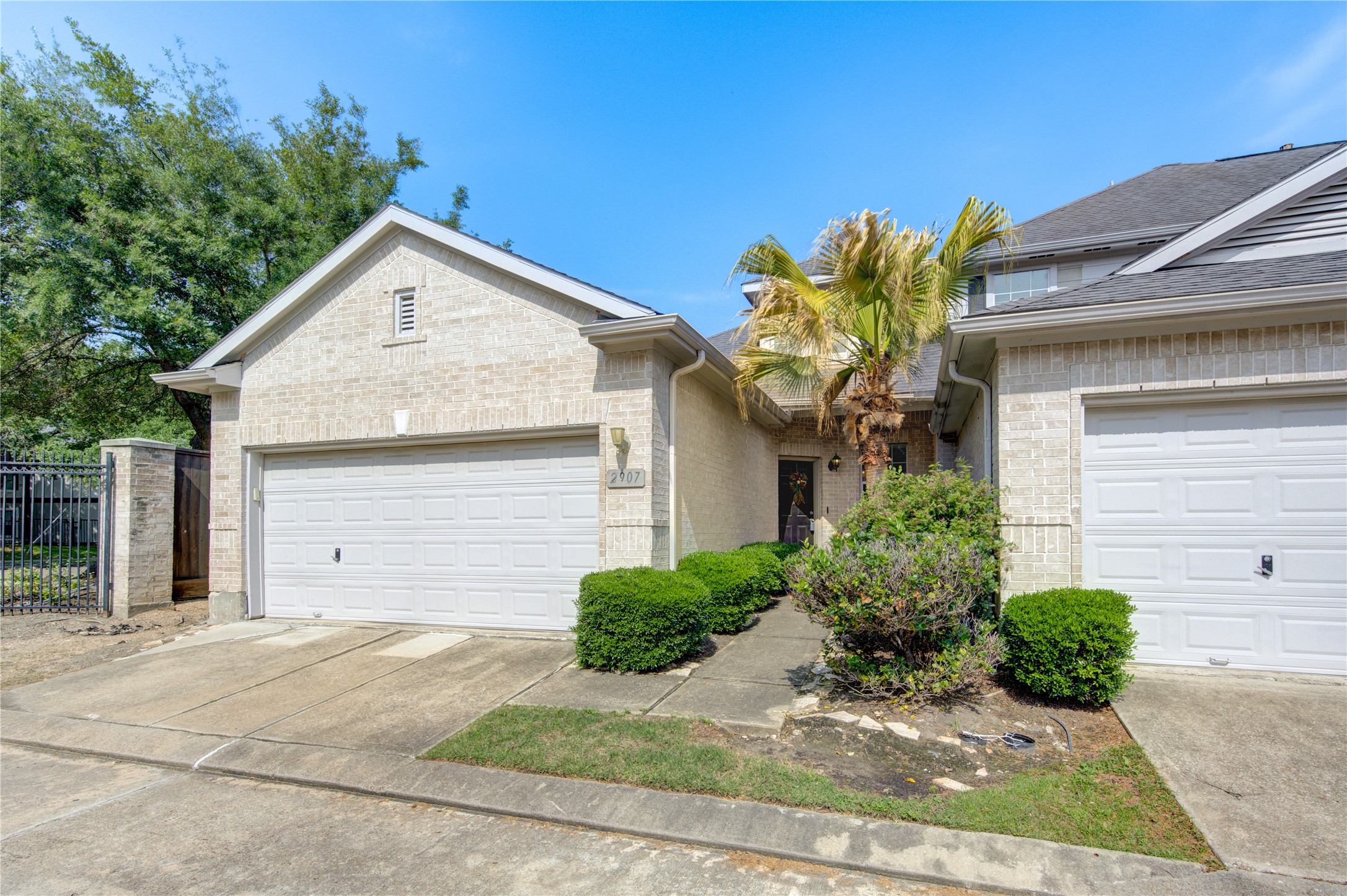 2907 Meadowglen Cove Houston TX 77082