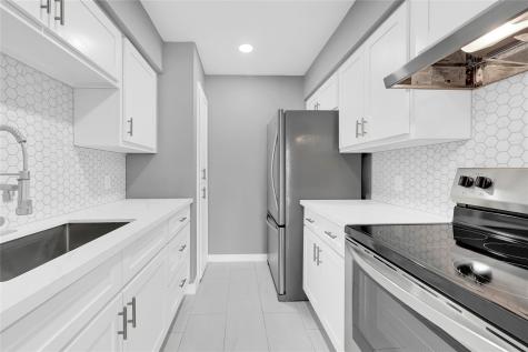 3919 Fairmont Parkway 236 Pasadena TX 77504