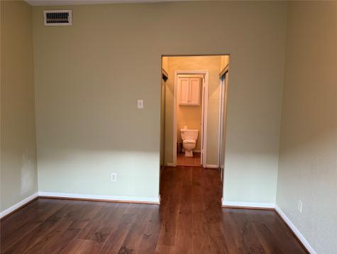 2121 El Paseo Street 2003 Houston TX 77054