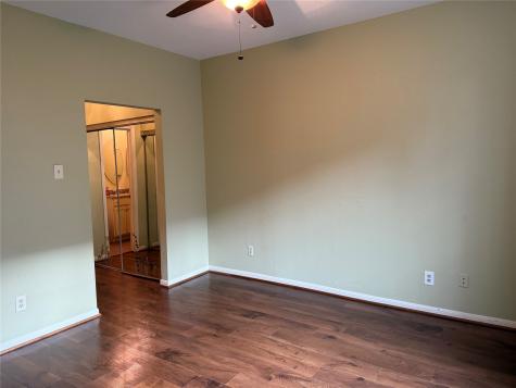 2121 El Paseo Street 2003 Houston TX 77054