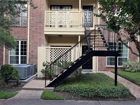 2121 El Paseo Street 2003 Houston TX 77054