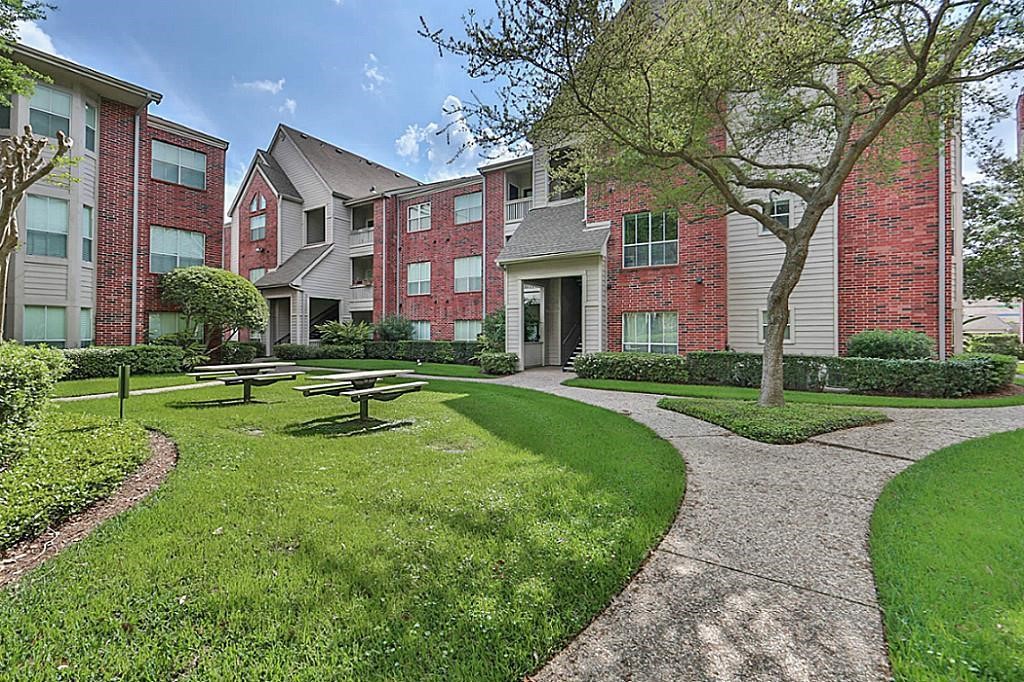 1330 Old Spanish Trail 3201 Houston TX 77054