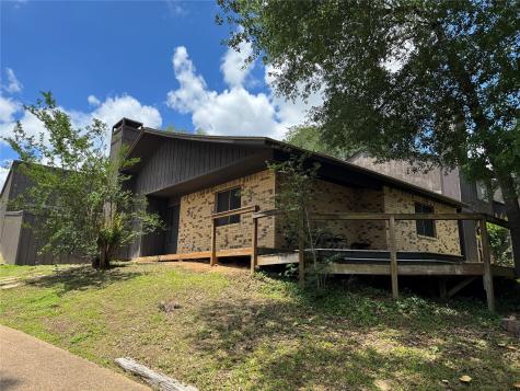 618 Hickory Street Huntsville TX 77320