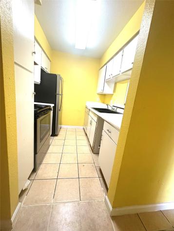 212 Plaza Verde Drive F26 Houston TX 77038