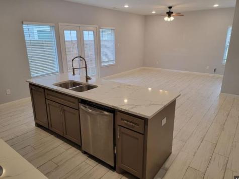 8203 Oak Knoll Lane B Houston TX 77028