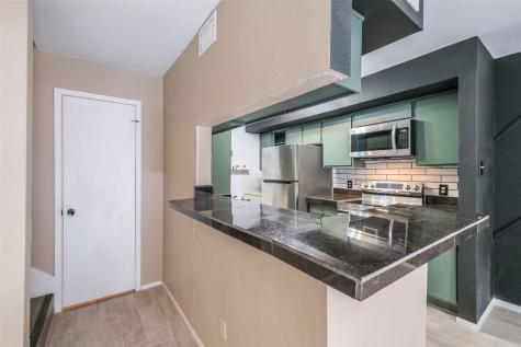 6633 W Airport Boulevard 1206 Houston TX 77035