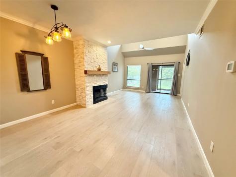 4144 Greystone Way 604 Sugar Land TX 77479