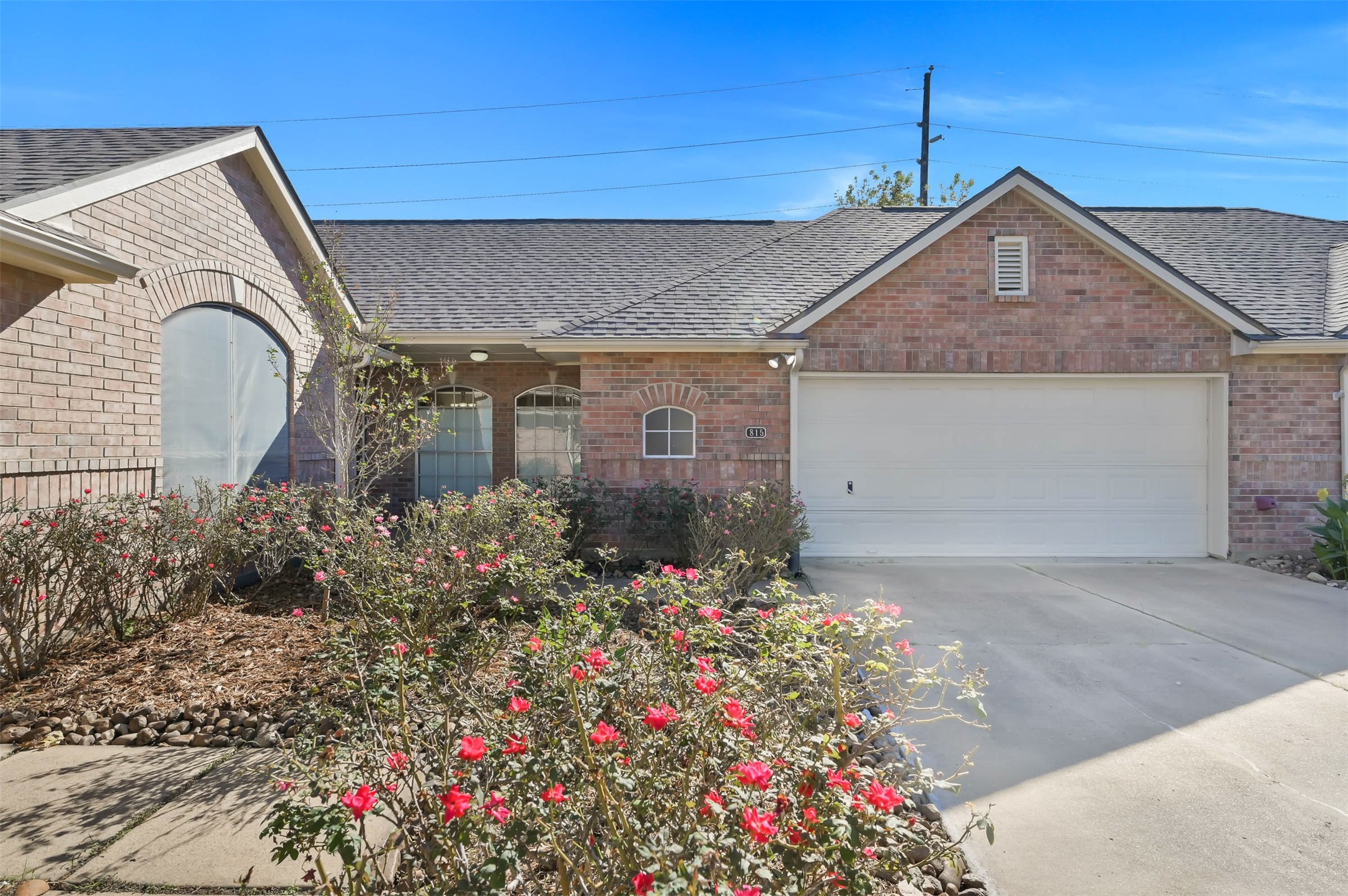 815 Apple Blossom Drive Pearland TX 77584