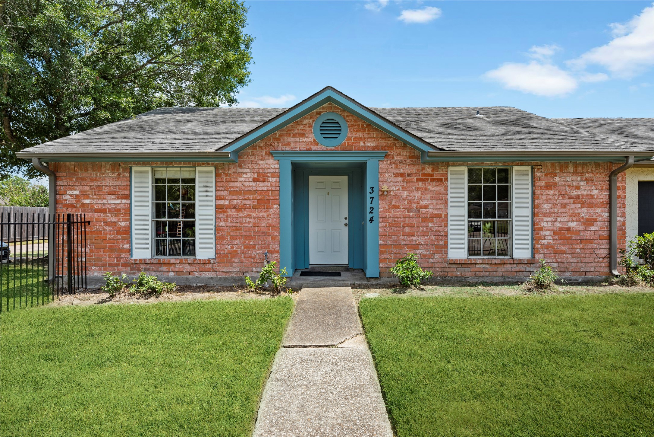 3724 Laura Leigh Drive Friendswood TX 77546