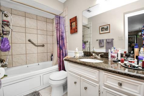 13958 Hollowgreen Drive 25 Houston TX 77082