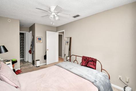13958 Hollowgreen Drive 25 Houston TX 77082