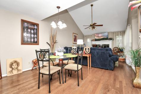 13958 Hollowgreen Drive 25 Houston TX 77082