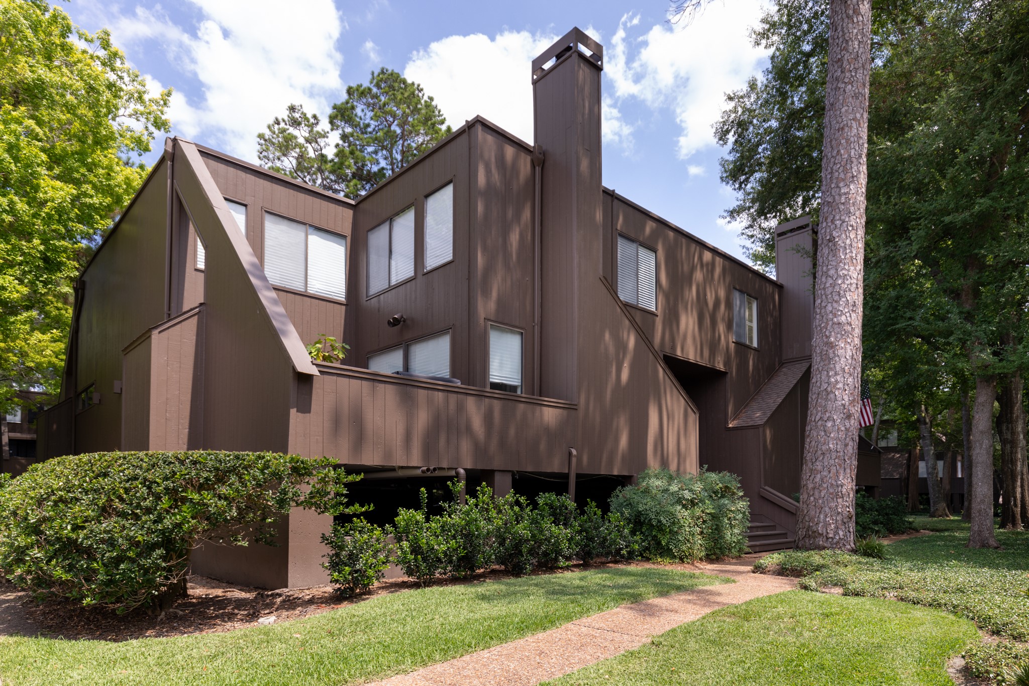 91 Litchfield Lane Houston TX 77024