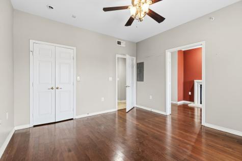 2400 Mccue Road 436 Houston TX 77056