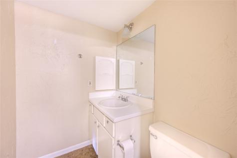 3055 Walnut Bend Lane 21 Houston TX 77042