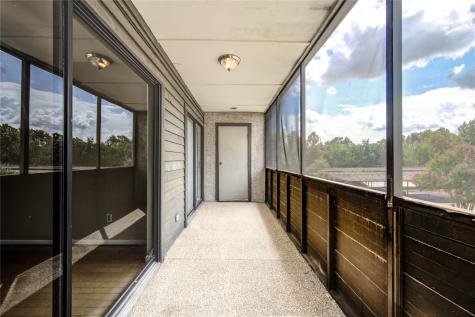 3055 Walnut Bend Lane 21 Houston TX 77042