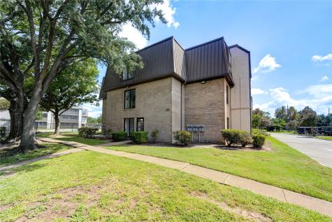 3055 Walnut Bend Lane 21 Houston TX 77042