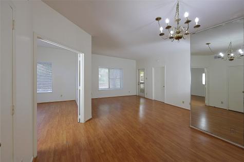 2209 S Braeswood Boulevard 32c Houston TX 77030