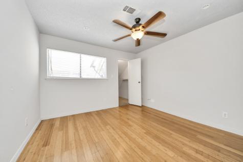 6601 Sands Point Drive 54 Houston TX 77074