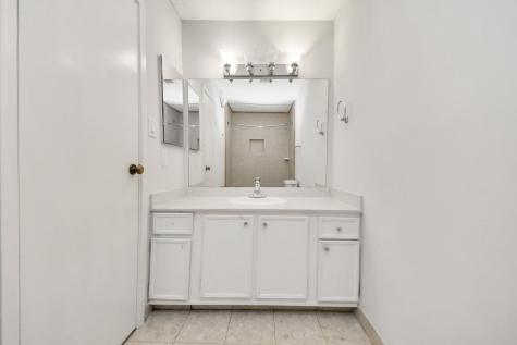 6601 Sands Point Drive 54 Houston TX 77074