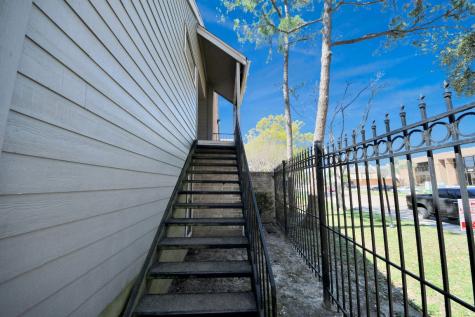 6601 Sands Point Drive 54 Houston TX 77074