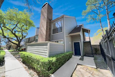 6601 Sands Point Drive 54 Houston TX 77074