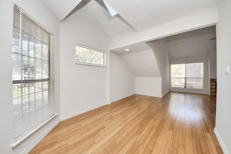 6601 Sands Point Drive 54 Houston TX 77074