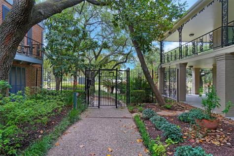 11550 Chimney Rock Road 324 Houston TX 77035