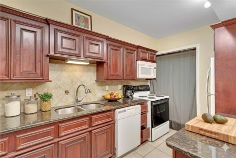 11550 Chimney Rock Road 324 Houston TX 77035