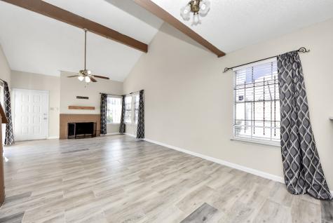 12232 Coppertree Lane 122 Houston TX 77035
