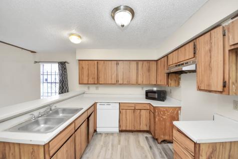 12232 Coppertree Lane 122 Houston TX 77035