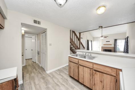 12232 Coppertree Lane 122 Houston TX 77035