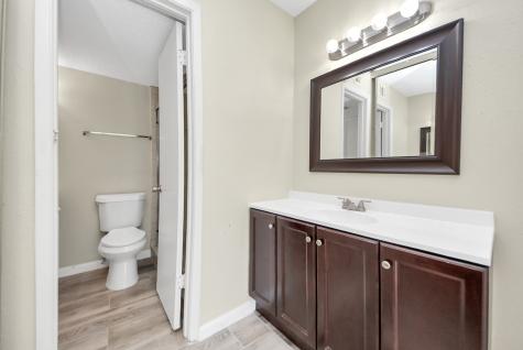 12232 Coppertree Lane 122 Houston TX 77035