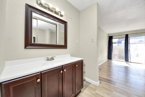12232 Coppertree Lane 122 Houston TX 77035