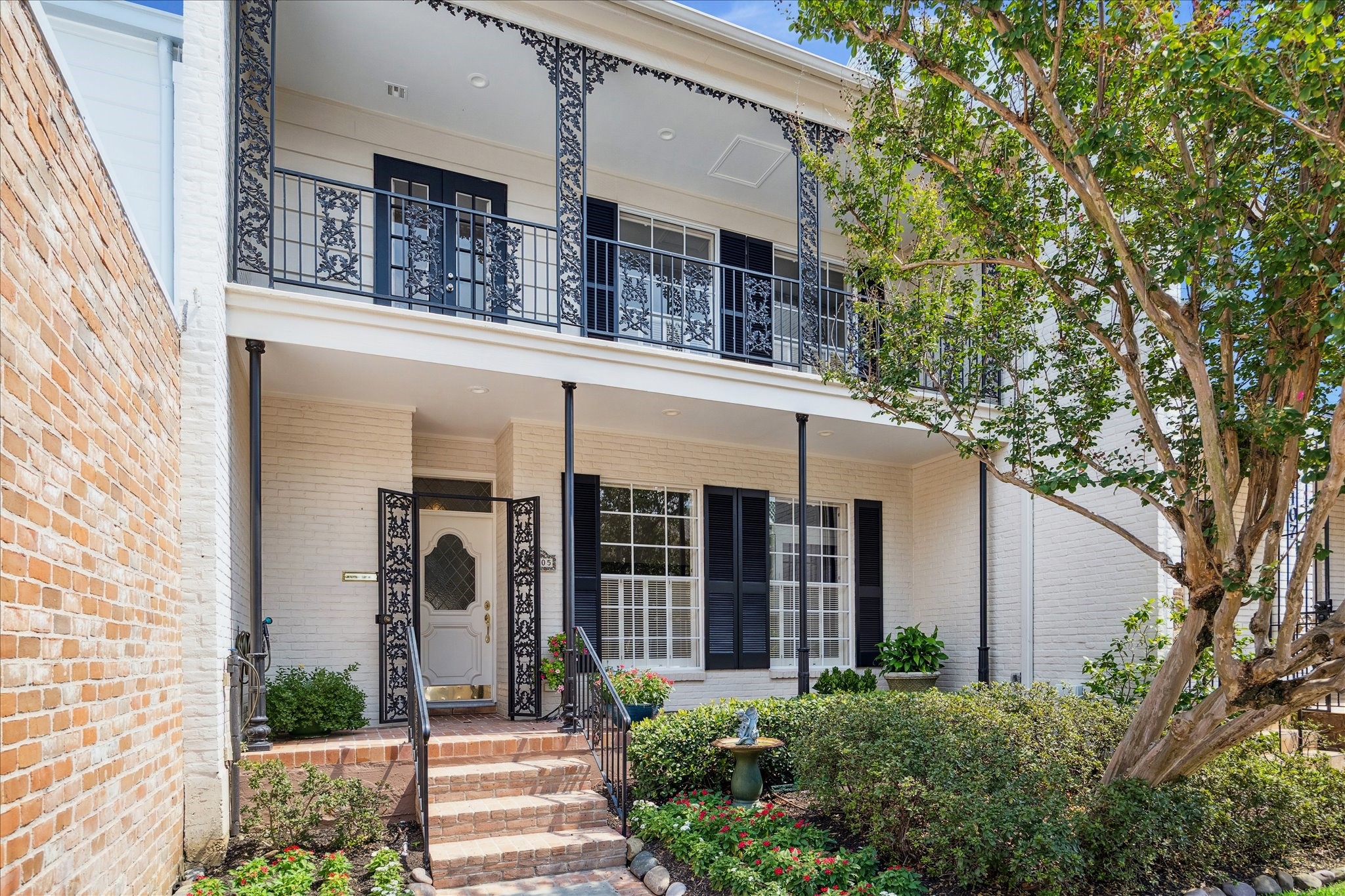 2105 Fulham Court Houston TX 77063