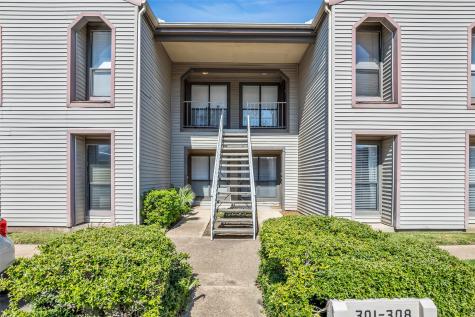 2025 Augusta Drive 304 Houston TX 77057