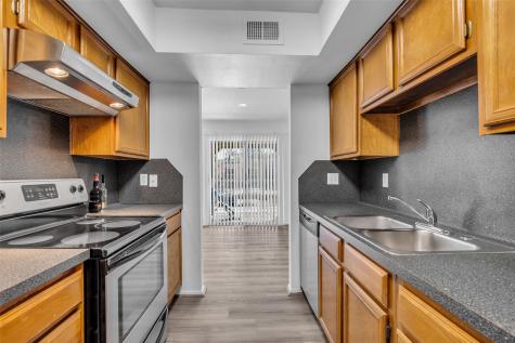 2025 Augusta Drive 304 Houston TX 77057