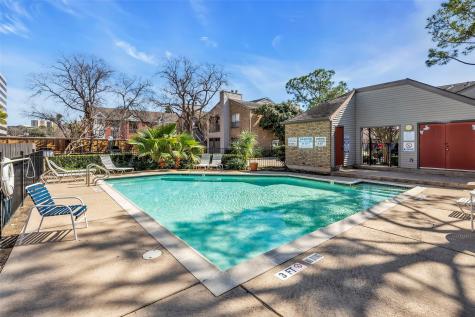 2025 Augusta Drive 304 Houston TX 77057