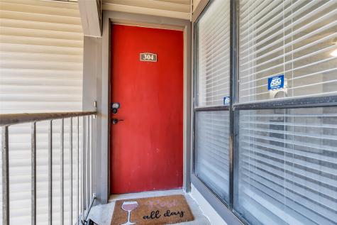 2025 Augusta Drive 304 Houston TX 77057