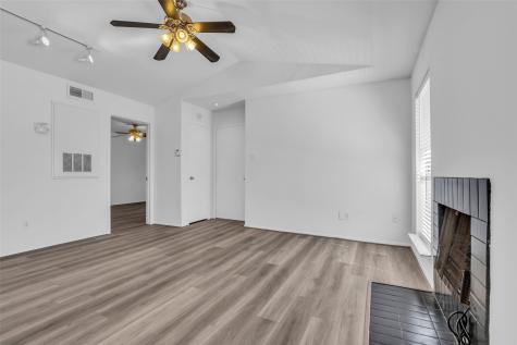 2025 Augusta Drive 304 Houston TX 77057