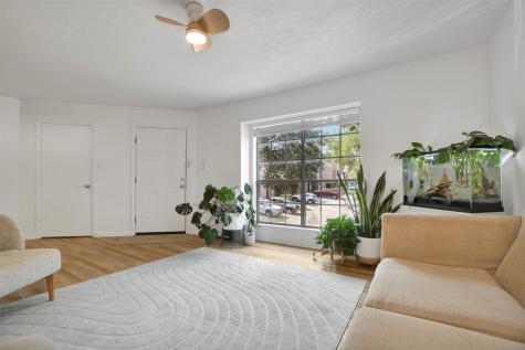 2401 Sycamore Avenue D9 Huntsville TX 77340