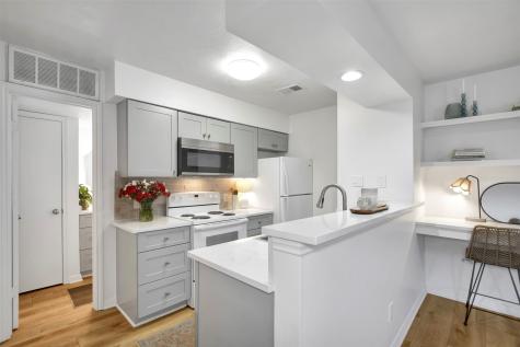2401 Sycamore Avenue D9 Huntsville TX 77340