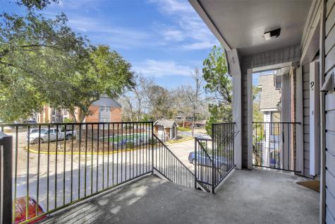 2401 Sycamore Avenue D9 Huntsville TX 77340