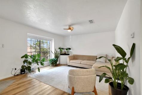2401 Sycamore Avenue D9 Huntsville TX 77340