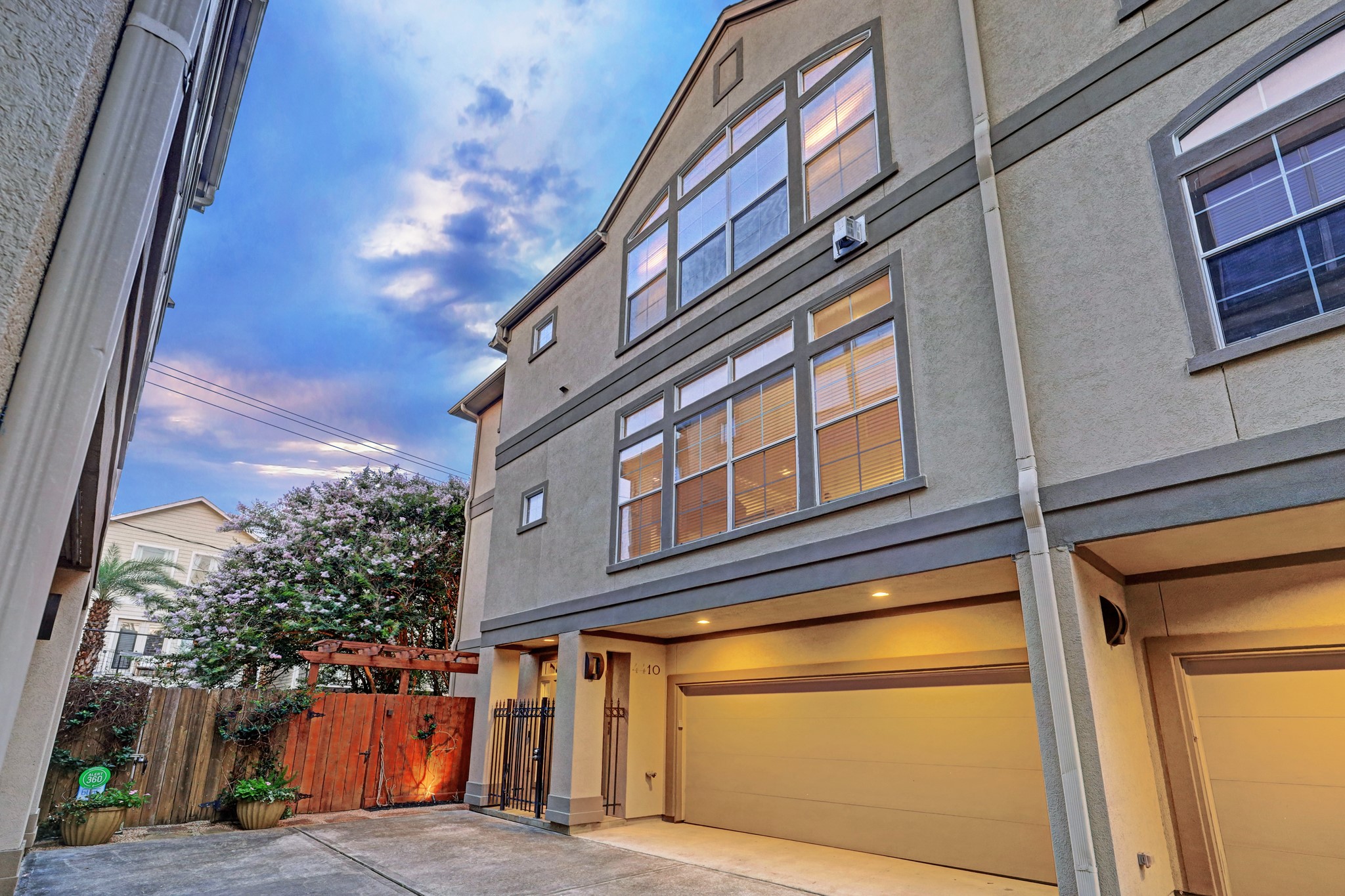 4410 Blossom Street Houston TX 77007