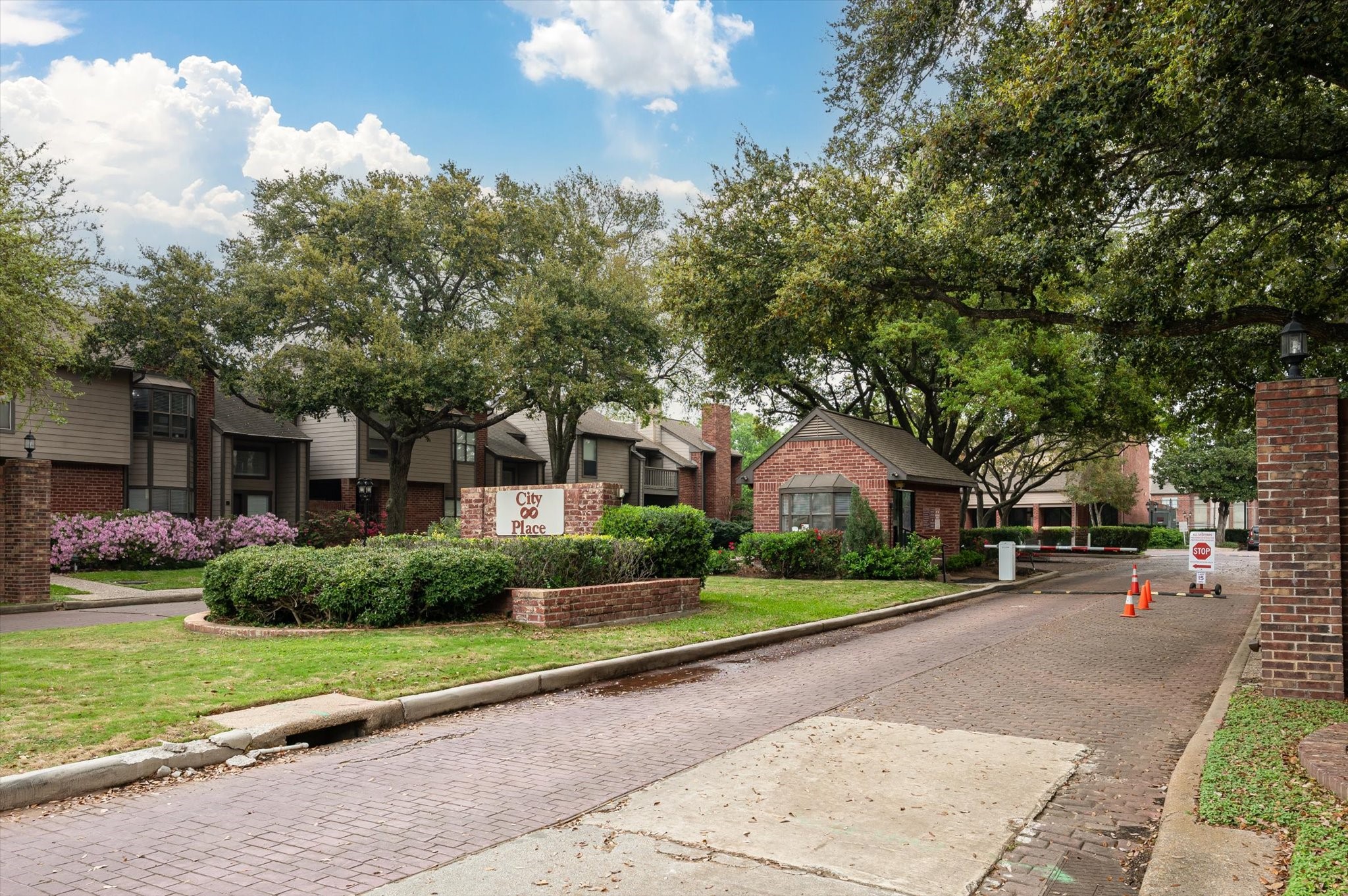 7447 Cambridge Street 96 Houston TX 77054