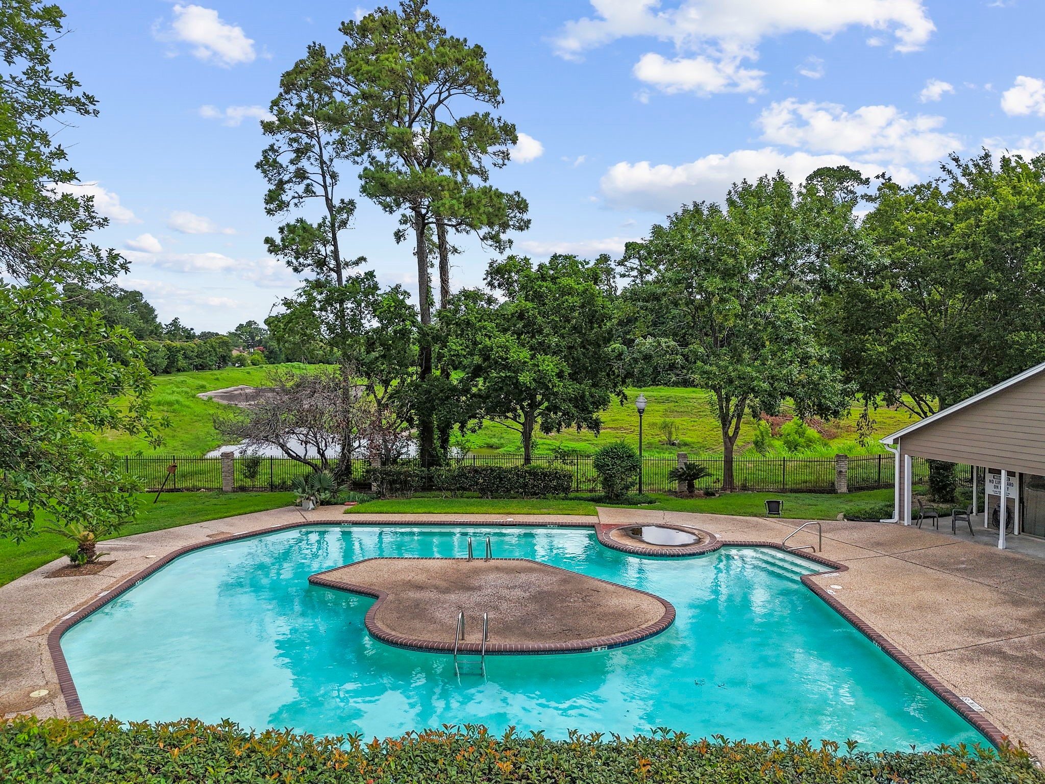 4444 Victory Drive 1311 Houston TX 77088