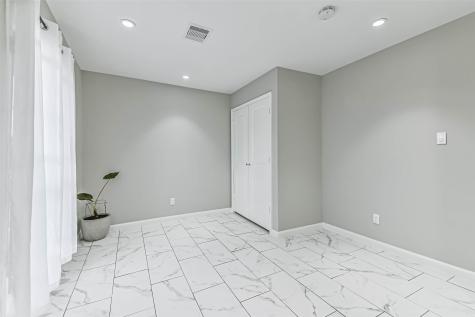 6853 Chasewood Drive Houston TX 77489