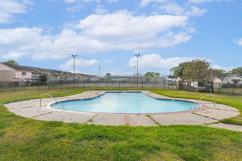 6853 Chasewood Drive Houston TX 77489