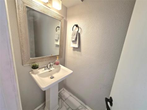5625 Antoine Drive 317 Houston TX 77091